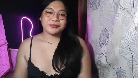 Snapshot of iana_whorexxx chatting on 12-15-25, 07:01 iana online show from 12-15-25, 07:01