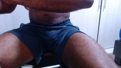 Snapshot of ianrashatxxx chatting on 06-12-26, 04:22 Ian Rashad online show from 06-12-26, 04:22
