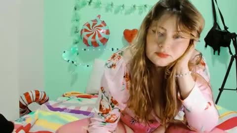 Snapshot of iansofy27 chatting on 01-27-25, 11:11 ansifia online show from 01-27-25, 11:11