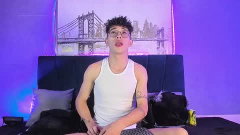 Snapshot of ianwayne_ chatting on 12-09-24, 01:40 Andrew online show from 12-09-24, 01:40