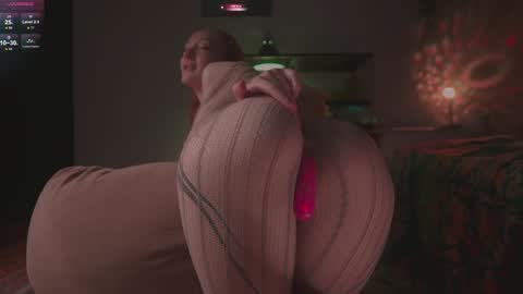 Snapshot of iara_mi chatting on 12-17-25, 02:12 stream next week online show from 12-17-25, 02:12