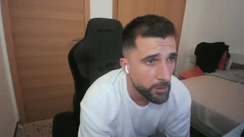 iberian_macho online show from 10-11-25, 09:35