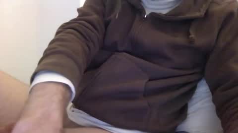 Snapshot of ibibibib5 chatting on 03-07-25, 12:12 Ibibibib5 online show from 03-07-25, 12:12