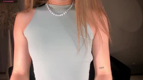 Ibiza  online show from 09-25-25, 08:01