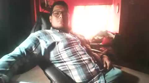 Snapshot of ibs666 chatting on 11-24-25, 04:51 ibs666 online show from 11-24-25, 04:51