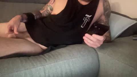 Snapshot of ic987 chatting on 12-28-24, 12:56 ic987 online show from 12-28-24, 12:56