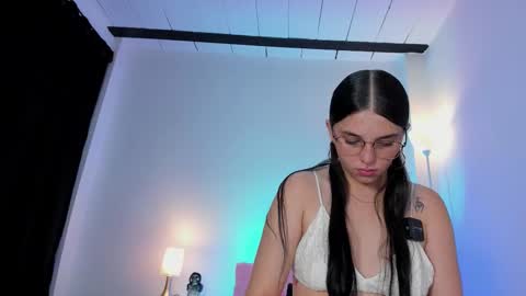 ice online show from 10-22-25, 10:04