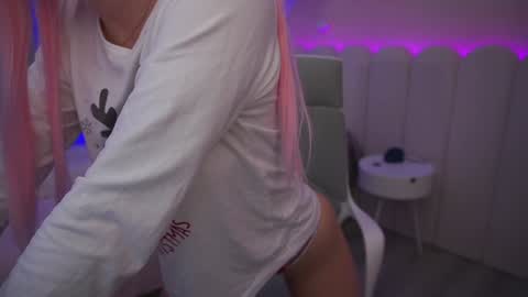 Snapshot of ice_kitty chatting on 12-12-24, 05:31 ice_kitty online show from 12-12-24, 05:31