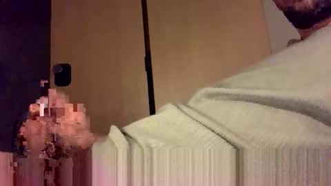 ice_o_later98 online show from 12-16-25, 01:43