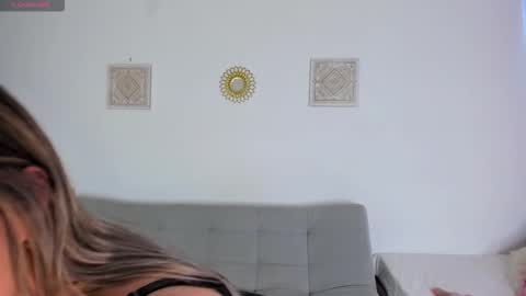 Snapshot of ice_y_abigail chatting on 11-18-25, 12:09 ice_y_abigail online show from 11-18-25, 12:09