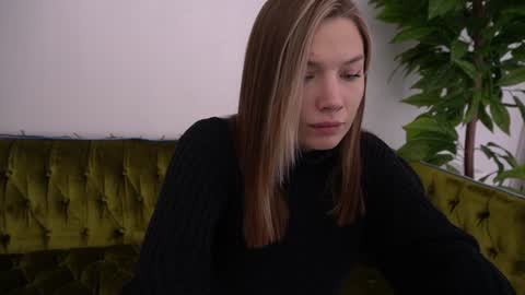 Danielle online show from 01-11-25, 03:31