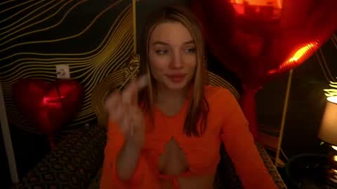 Danielle online show from 02-19-25, 07:16