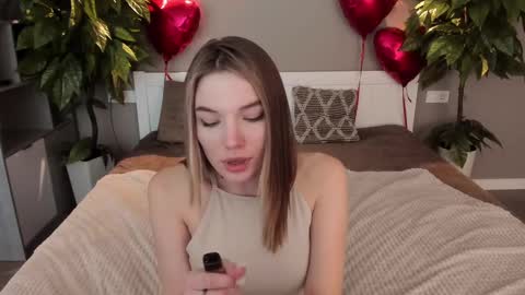 Danielle online show from 02-24-25, 06:26