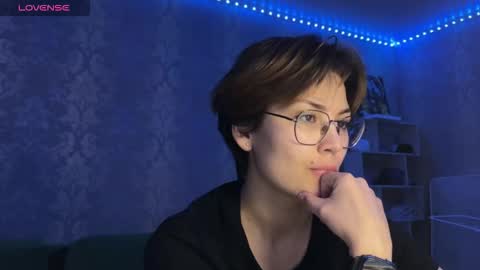 Snapshot of iceeheart chatting on 03-25-26, 06:47 Ksenia online show from 03-25-26, 06:47