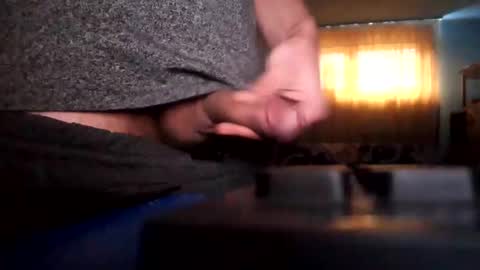 Snapshot of iceman691378 chatting on 11-16-25, 01:06 iceman691378 online show from 11-16-25, 01:06