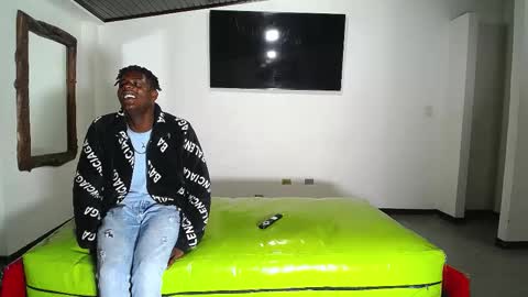 THOMAS AND DAMIAND online show from 11-03-25, 12:17