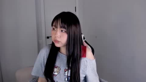 Hitomi   online show from 10-13-25, 07:08