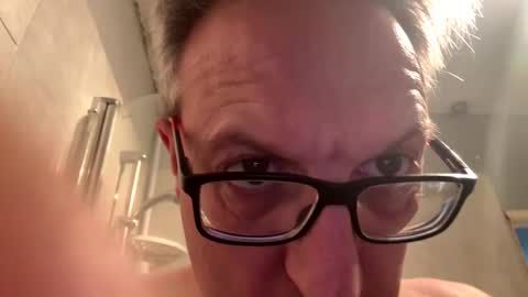 Snapshot of icums4u chatting on 09-20-25, 09:49 icums4u online show from 09-20-25, 09:49