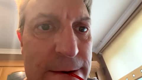 Snapshot of icums4u chatting on 10-09-25, 01:42 icums4u online show from 10-09-25, 01:42