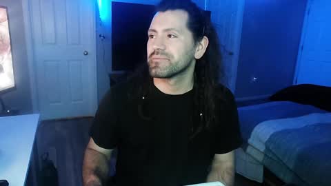 Snapshot of icy_ivy chatting on 01-08-25, 02:56 Ivan online show from 01-08-25, 02:56