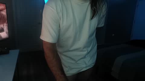 Snapshot of icy_ivy chatting on 01-09-25, 05:00 Ivan online show from 01-09-25, 05:00