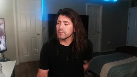 Snapshot of icy_ivy chatting on 01-13-25, 03:58 Ivan online show from 01-13-25, 03:58