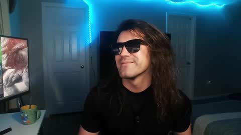 Snapshot of icy_ivy chatting on 01-17-25, 03:12 Ivan online show from 01-17-25, 03:12