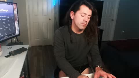 Snapshot of icy_ivy chatting on 01-29-25, 03:47 Ivan online show from 01-29-25, 03:47