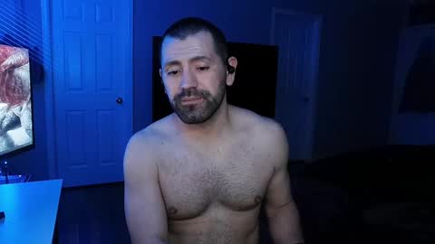 Snapshot of icy_ivy chatting on 02-28-25, 12:52 Ivan online show from 02-28-25, 12:52