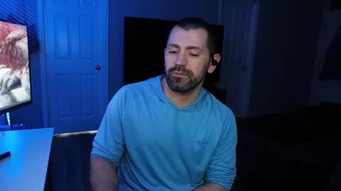 Snapshot of icy_ivy chatting on 03-01-25, 06:43 Ivan online show from 03-01-25, 06:43