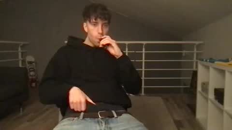 Snapshot of icyninesix chatting on 12-21-24, 05:29 icyninesix online show from 12-21-24, 05:29