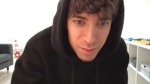 Snapshot of icyninesix chatting on 12-27-24, 02:43 icyninesix online show from 12-27-24, 02:43