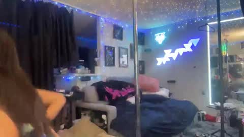 Snapshot of icyspice chatting on 09-30-25, 07:30 icyspice online show from 09-30-25, 07:30