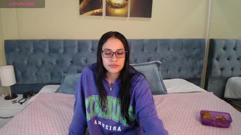 Icy online show from 12-20-24, 11:43