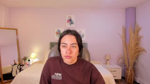 Icy online show from 06-12-26, 11:53