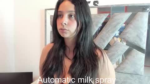 Idara Zanin online show from 12-22-25, 11:29