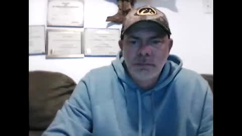 Snapshot of idkwhyidothis348732 chatting on 03-05-25, 12:22 idkwhyidothis348732 online show from 03-05-25, 12:22