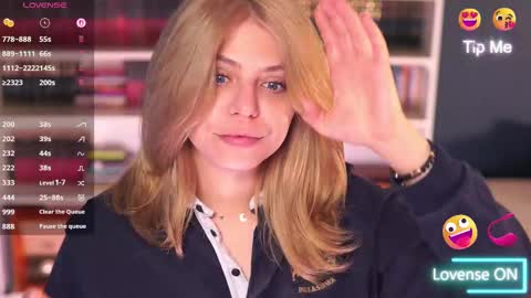 Little Flower online show from 10-19-25, 04:40