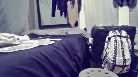 Amiri Roue online show from 12-25-24, 04:44