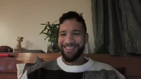 Snapshot of ignaciosmith10 chatting on 11-09-25, 03:05 Angel Oppenheim online show from 11-09-25, 03:05