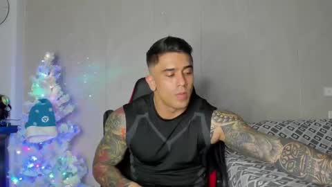 Snapshot of igor_scott chatting on 12-25-24, 12:05 Igor scott online show from 12-25-24, 12:05