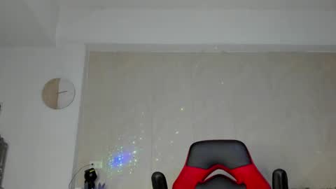 Snapshot of igor_scott chatting on 02-11-25, 02:14 Igor scott online show from 02-11-25, 02:14