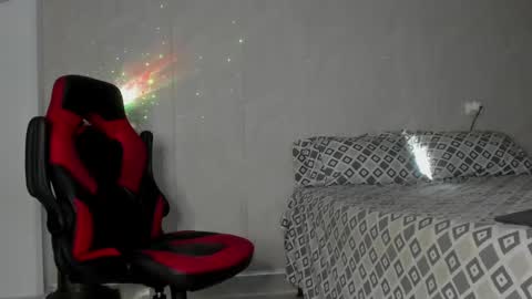 Snapshot of igor_scott chatting on 02-12-25, 03:29 Igor scott online show from 02-12-25, 03:29