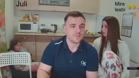 Julia and Mira online show from 01-12-25, 03:36