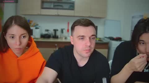 Julia and Mira online show from 02-20-25, 04:03