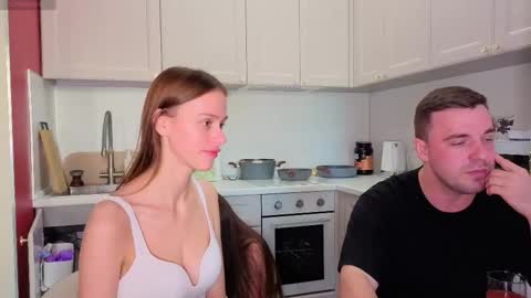 Julia and Mira online show from 10-08-25, 02:14