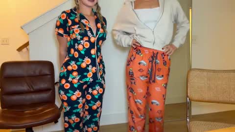 cassie online show from 01-10-25, 04:44