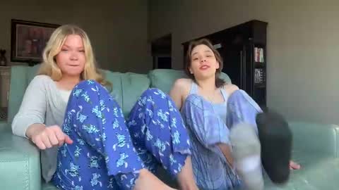 cassie online show from 03-03-25, 04:03