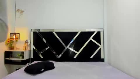 Snapshot of iisabella_noa chatting on 09-11-25, 12:38 Isabella online show from 09-11-25, 12:38