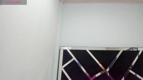 Snapshot of iisabella_noa chatting on 10-24-25, 01:29 Isabella online show from 10-24-25, 01:29